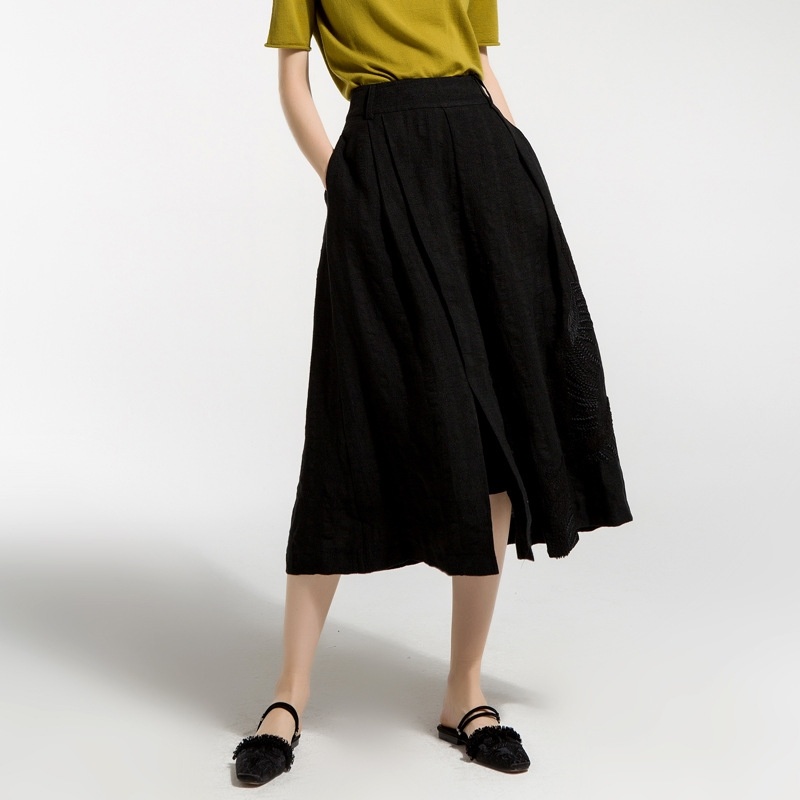 Embroidery Split Black High Waist Long Skirt