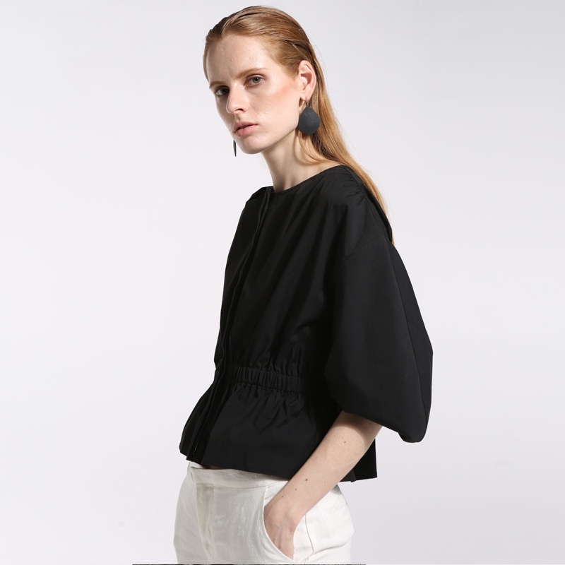 Sept Points De La Lanterne De Cardigan À Manches Cocon Shirt