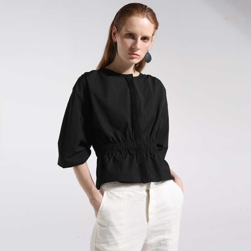 Sept Points De La Lanterne De Cardigan À Manches Cocon Shirt