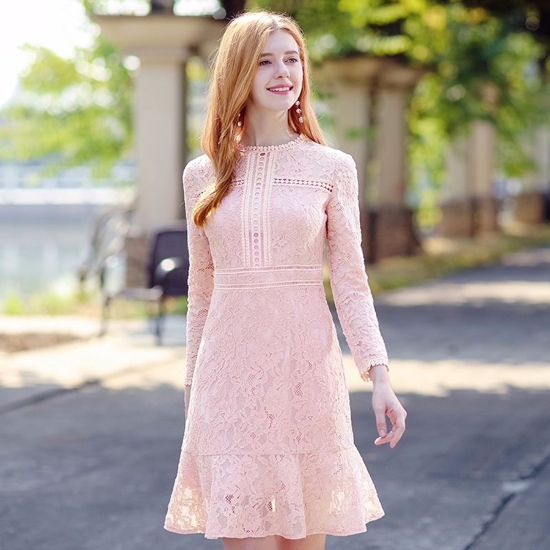 Hollow Temperament Ladies Lace Fishtail Dress