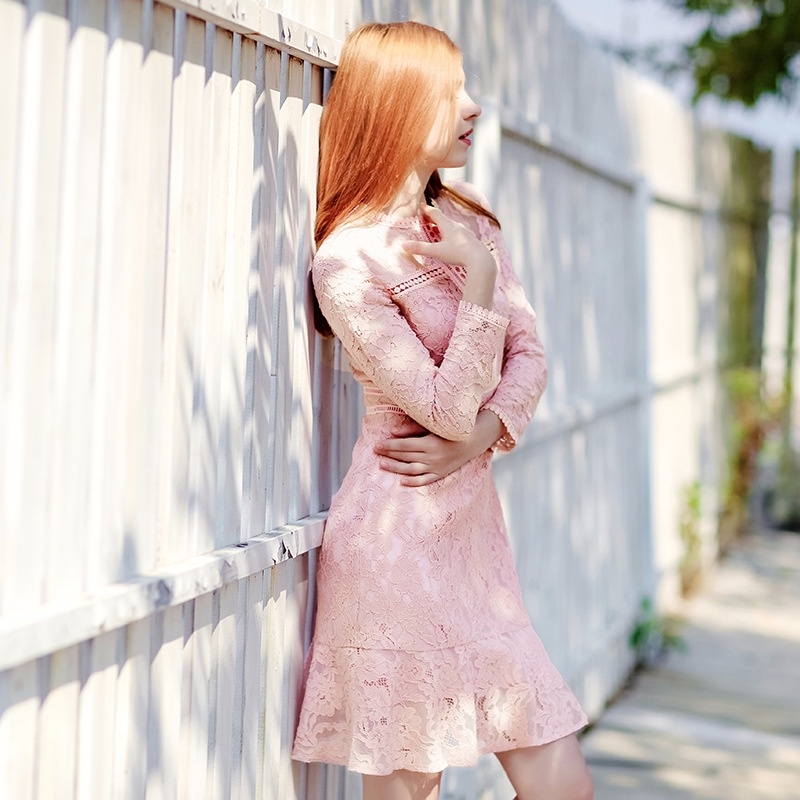 Hollow Temperament Ladies Lace Fishtail Dress