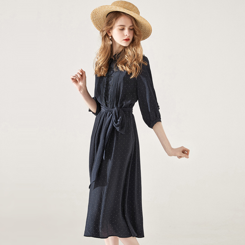 Navy Pleated Polka Dot Reine Seide Kleid Mit Gürtel | VoguesUs