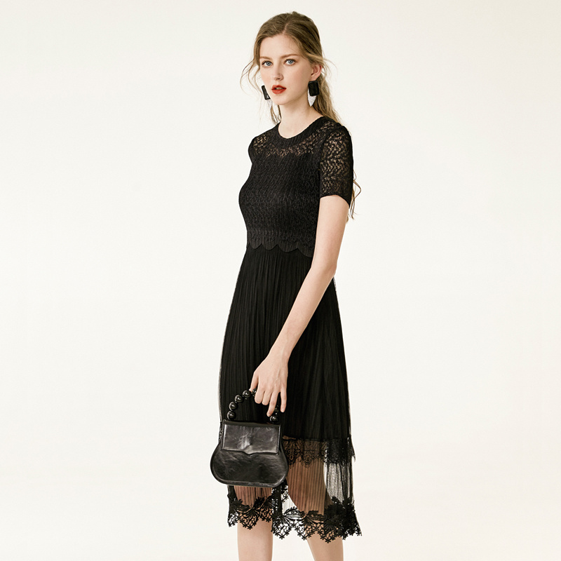 Black Pleated Mesh Shirred Waist Slimming Lace Round Neck Shift Dress | VoguesUs
