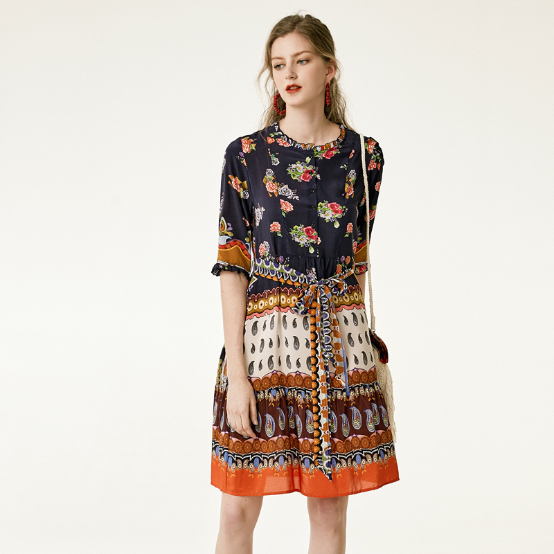 Indian Floral Print Reine Seide Shift Kleid Mit Gürtel | VoguesUs