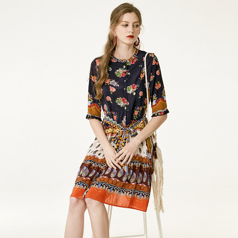 Indian Floral Print Reine Seide Shift Kleid Mit Gürtel | VoguesUs