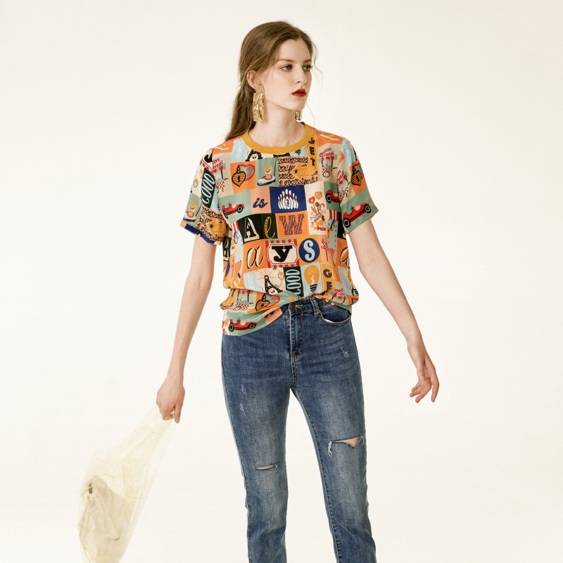 Bunte Runde Hals Cartoon-Buchstaben-Print Auf Seiden-T-Shirt | VoguesUs