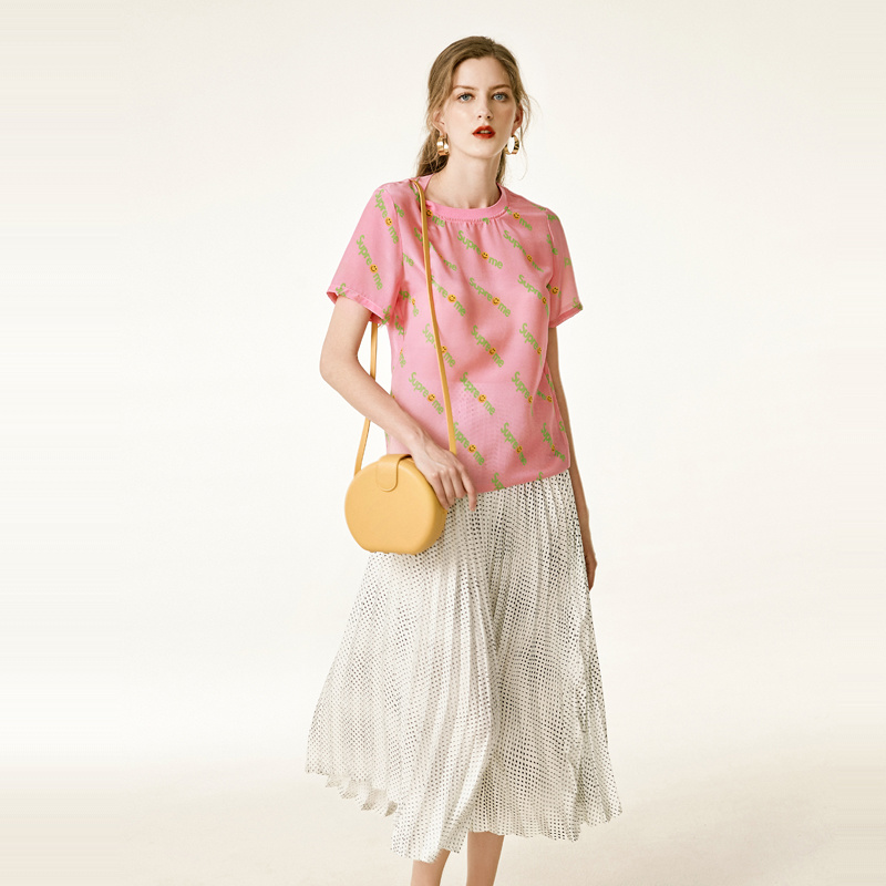 Rose Super Moi Lettre D'Impression Col Rond En Soie T-Shirt | VoguesUs