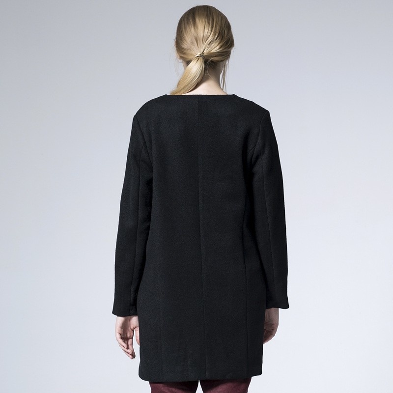 Élégant Noir Blazer De Laine, Poil Au Milieu De La Longueur | VoguesUs