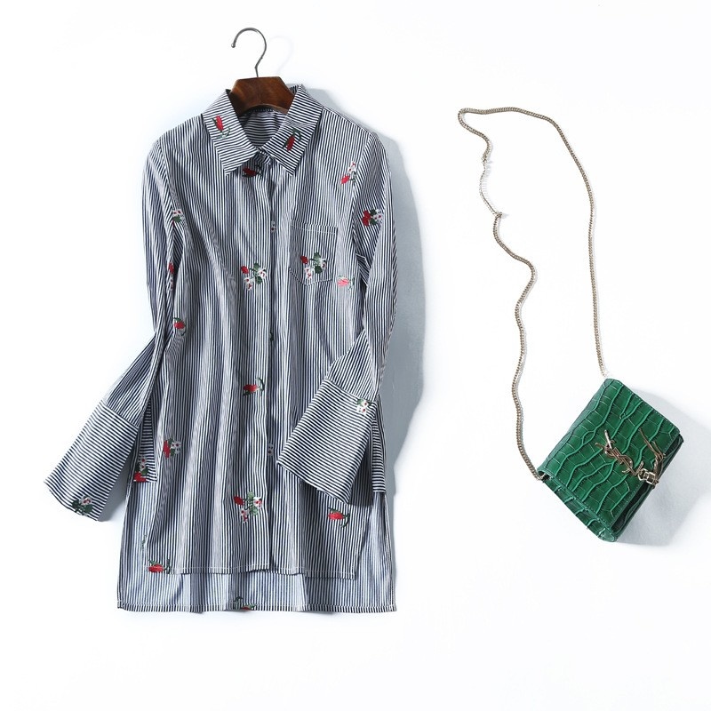 Mode Simple Avec Les Rayures Broderie Chemise À Manches Longues |