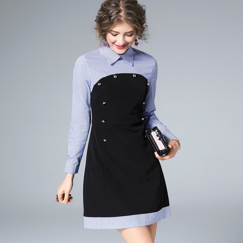 Moda Azul De La Raya De Color De Contraste Del Vestido Con El Collar