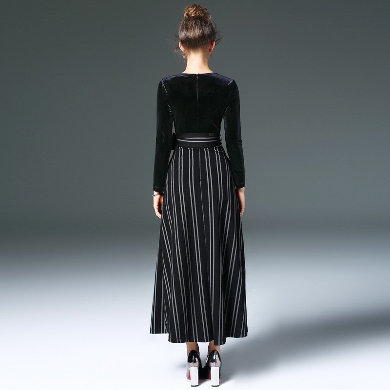Noir Col En V Manches Longues Détail De La Bande Maxi Robe Avec