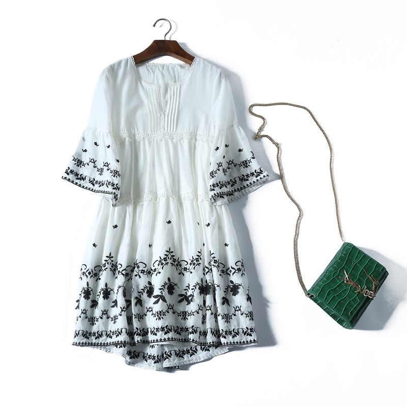 Douce De Mode De Coton De La Broderie Couture Robe | VoguesUs