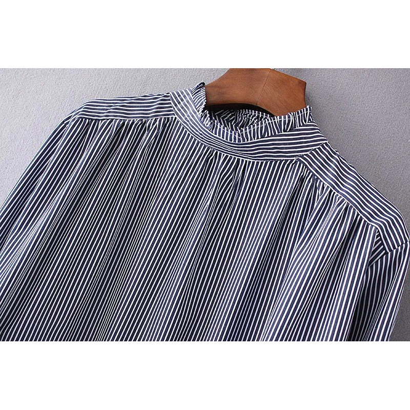 La Mode Des Rayures Avec Occasionnel Lâche Shirt | VoguesUs